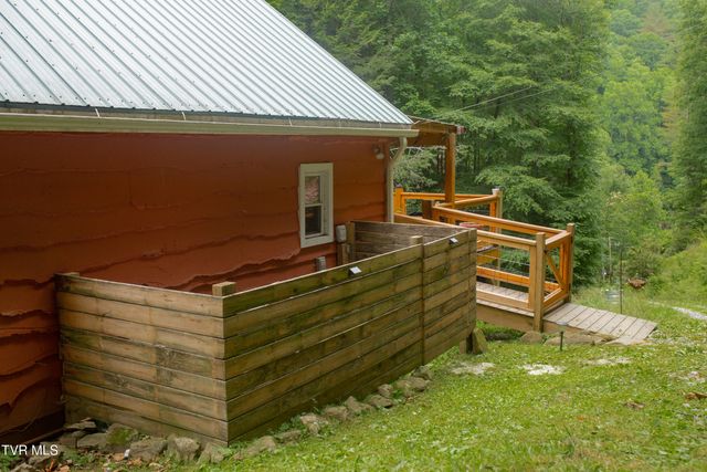 386 Tumbling Creek Road, Erwin, TN 37650