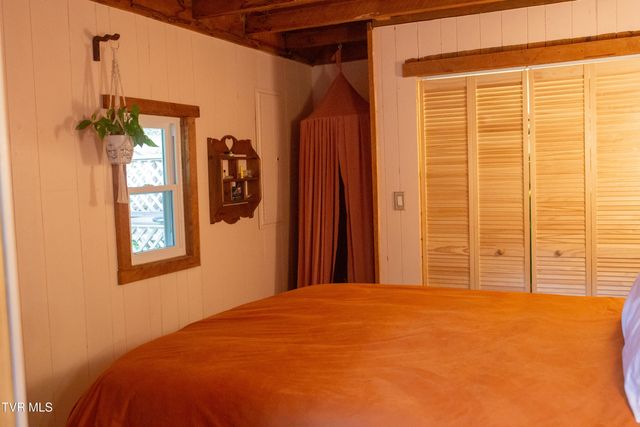 386 Tumbling Creek Road, Erwin, TN 37650