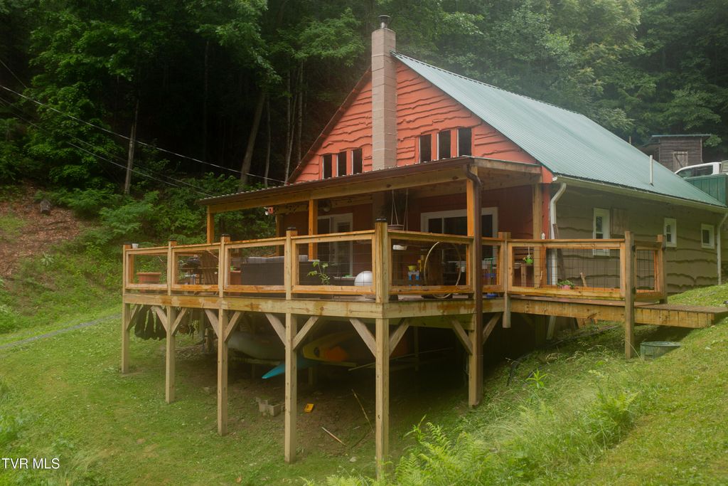 386 Tumbling Creek Road, Erwin, TN 37650