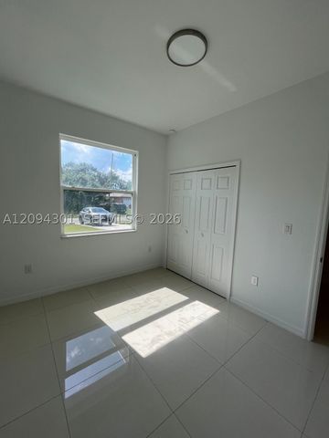 4700 29th St SW 4700, Lehigh Acres, FL 33973