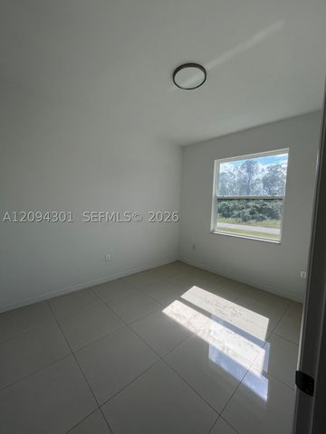 4700 29th St SW 4700, Lehigh Acres, FL 33973