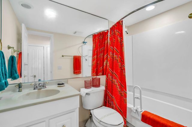 104350 Overseas Hwy Apt B203, Key Largo, FL 33037