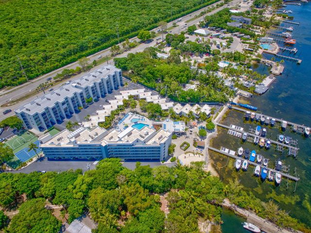 104350 Overseas Hwy Apt B203, Key Largo, FL 33037