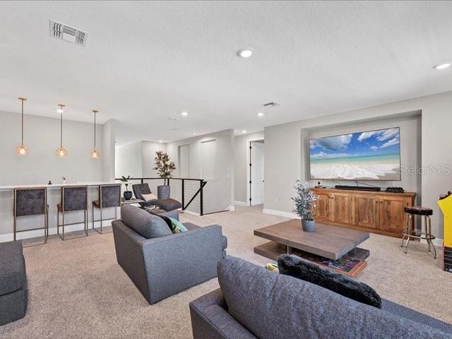 8408 LUDINGTON CIRCLE, Orlando, FL 32836