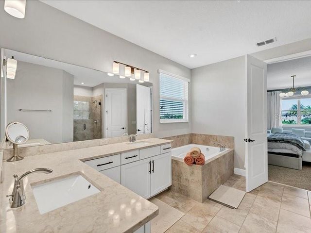 8408 LUDINGTON CIRCLE, Orlando, FL 32836