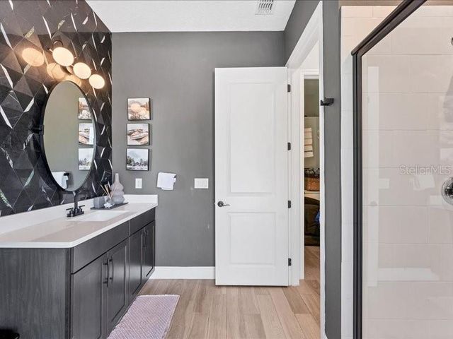 8408 LUDINGTON CIRCLE, Orlando, FL 32836