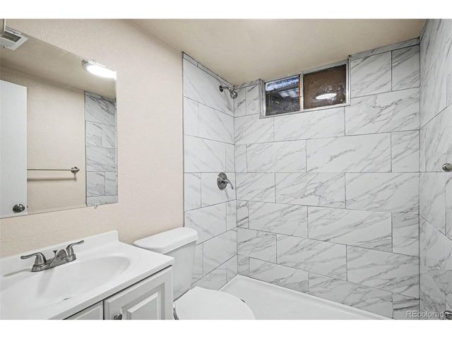 1785 Florence St, Aurora, CO 80010
