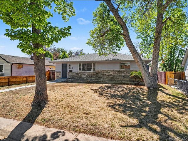 1785 Florence St, Aurora, CO 80010