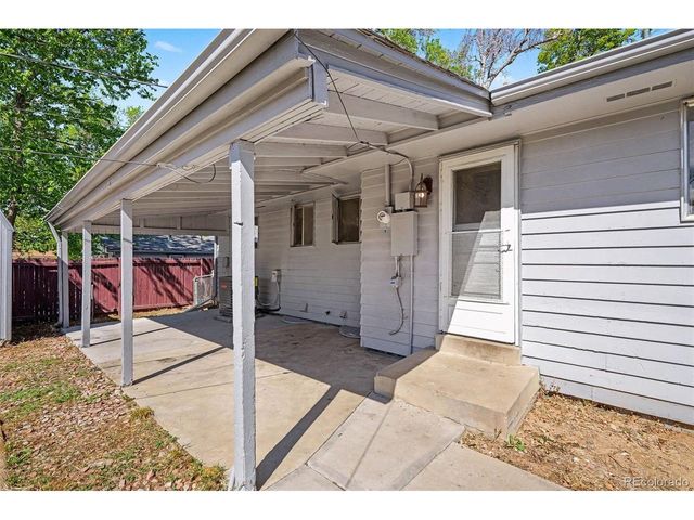 1785 Florence St, Aurora, CO 80010
