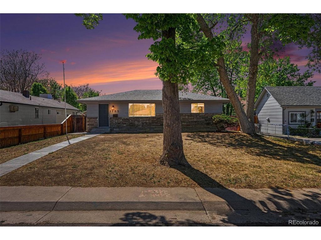 1785 Florence St, Aurora, CO 80010