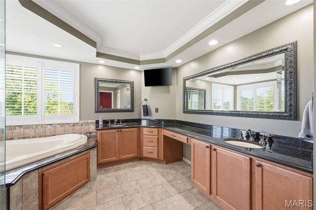 604 Wyndham Crossings Circle, Des Peres, MO 63131