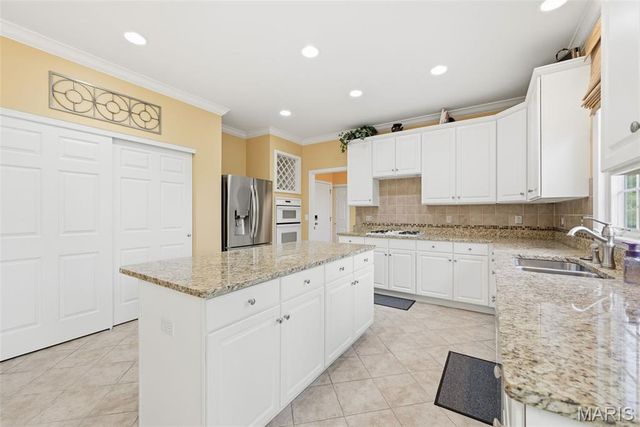 604 Wyndham Crossings Circle, Des Peres, MO 63131
