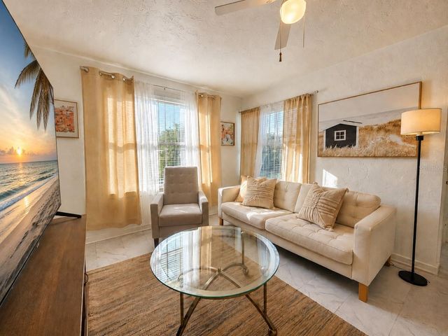 617 NE 25TH AVENUE, Ocala, FL 34470