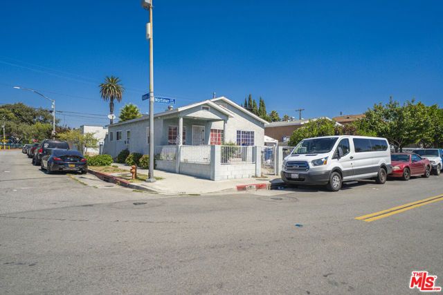2201 Mortimer Street, Huntington Park, CA 90255