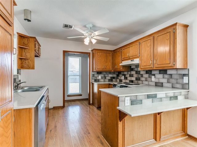 1316 Greenfield Drive, Edmond, OK 73012