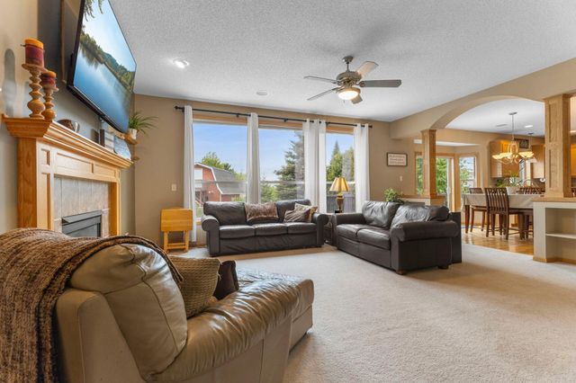 1122 Drew Drive, Woodbury, MN 55129