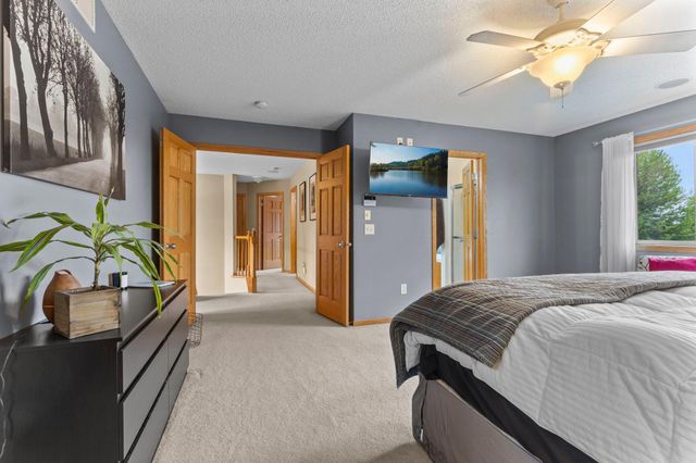 1122 Drew Drive, Woodbury, MN 55129