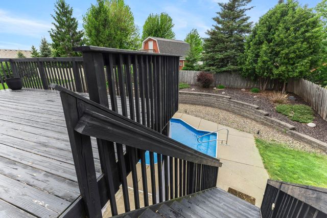 1122 Drew Drive, Woodbury, MN 55129