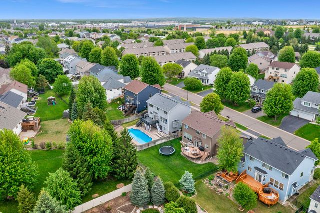 1122 Drew Drive, Woodbury, MN 55129