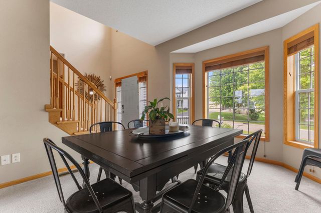 1122 Drew Drive, Woodbury, MN 55129