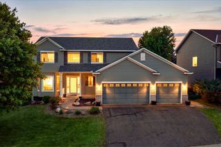1122 Drew Drive, Woodbury, MN 55129