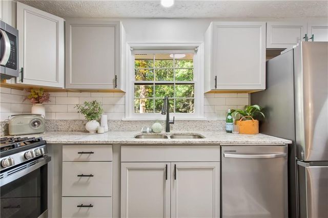 3215 Linden Garden Drive, Atlanta, GA 30349
