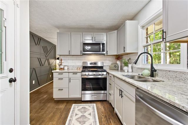 3215 Linden Garden Drive, Atlanta, GA 30349