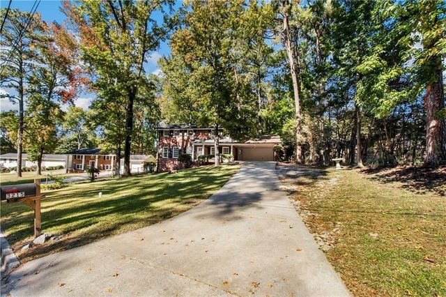 3215 Linden Garden Drive, Atlanta, GA 30349
