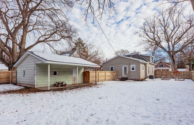 809 Wilson Avenue, Ames, IA 50010