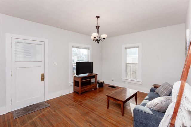 809 Wilson Avenue, Ames, IA 50010