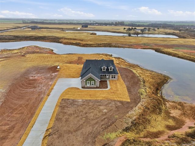 975 Hadley Lane, Tuttle, OK 73089