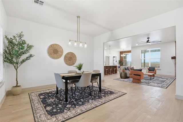 975 Hadley Lane, Tuttle, OK 73089