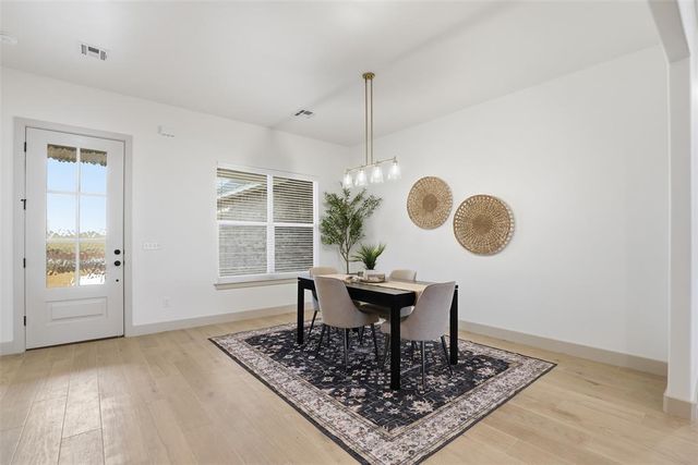 975 Hadley Lane, Tuttle, OK 73089