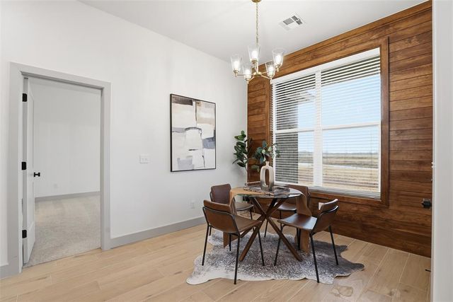 975 Hadley Lane, Tuttle, OK 73089