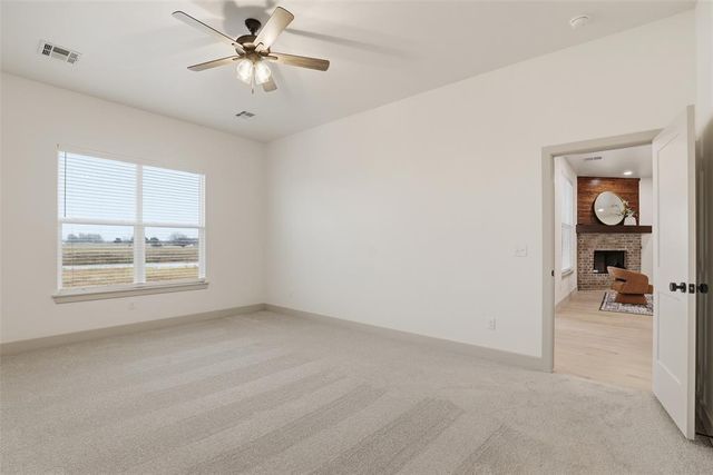 975 Hadley Lane, Tuttle, OK 73089