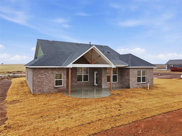 975 Hadley Lane, Tuttle, OK 73089