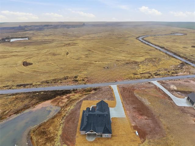 975 Hadley Lane, Tuttle, OK 73089