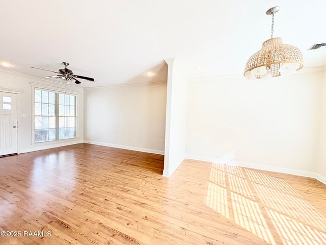 23 Courtyard Circle, Lafayette, LA 70508