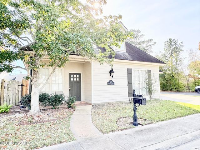 23 Courtyard Circle, Lafayette, LA 70508
