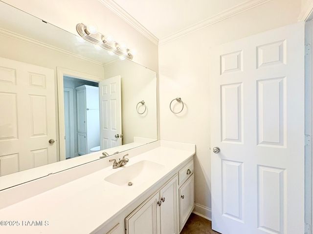 23 Courtyard Circle, Lafayette, LA 70508