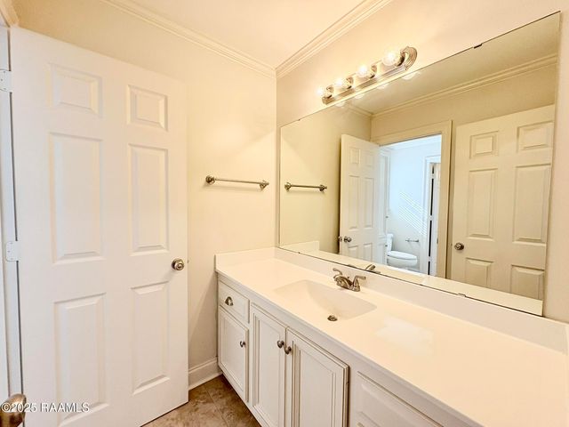 23 Courtyard Circle, Lafayette, LA 70508