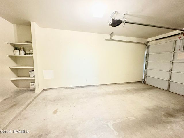 23 Courtyard Circle, Lafayette, LA 70508