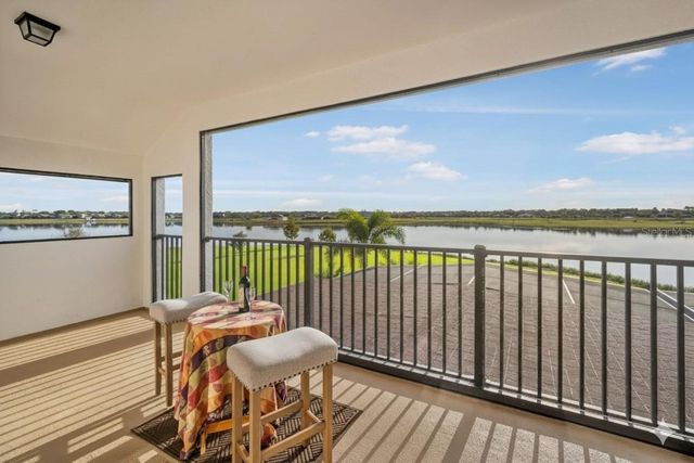 11427 LAKE LUCAYA DRIVE, Riverview, FL 33579