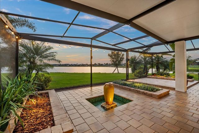 11427 LAKE LUCAYA DRIVE, Riverview, FL 33579