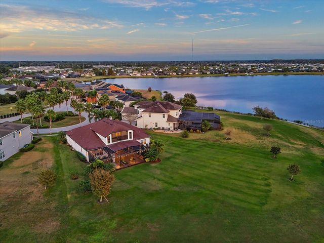 11427 LAKE LUCAYA DRIVE, Riverview, FL 33579