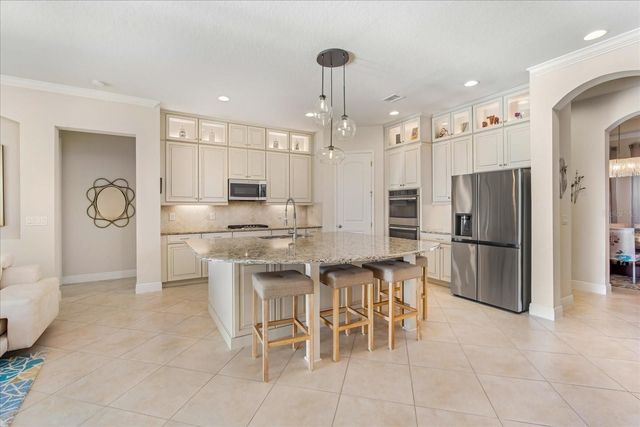 11427 LAKE LUCAYA DRIVE, Riverview, FL 33579