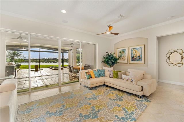 11427 LAKE LUCAYA DRIVE, Riverview, FL 33579