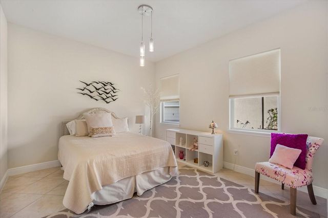 11427 LAKE LUCAYA DRIVE, Riverview, FL 33579