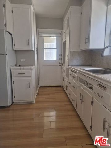 833 16th Street C, Santa Monica, CA 90403