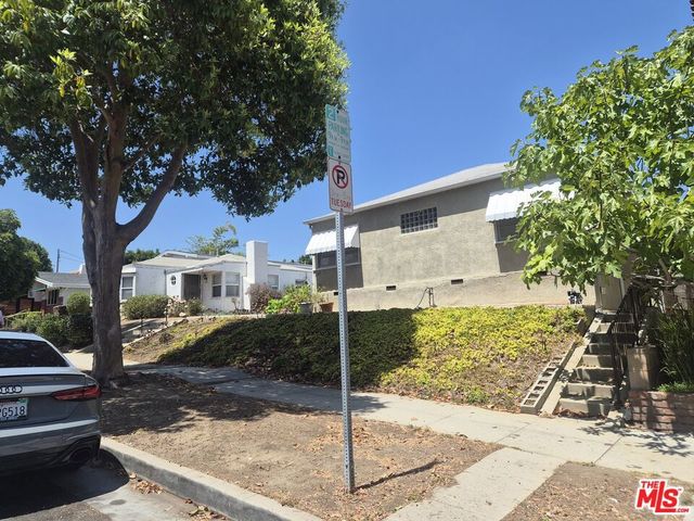 833 16th Street C, Santa Monica, CA 90403